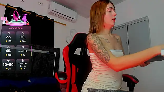 Nicol_TransGirl live sex cam