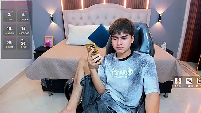 Tommy18__'s cam snapshot