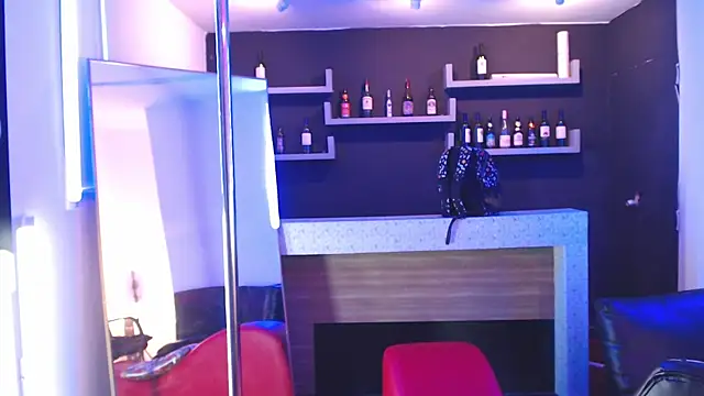 nova_salvatore's cam snapshot