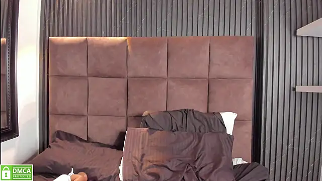 Sussy_Vixen's cam snapshot