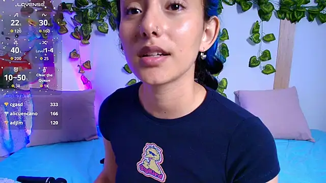 tati_cardenas's cam snapshot