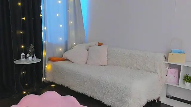 PurrrBerry live sex cam
