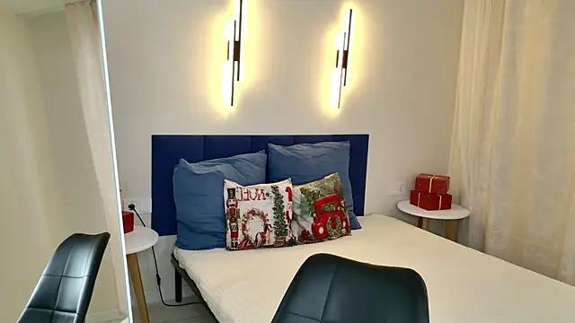 Alexis_Lovely live sex cam