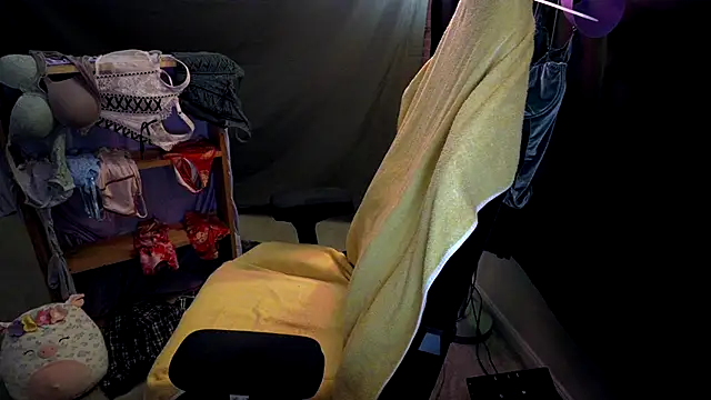 sugasunny04's cam snapshot