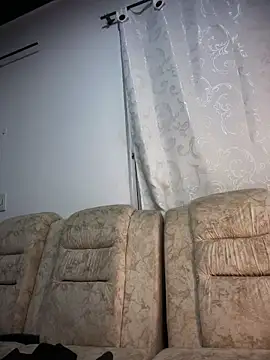 Alysson_LS's cam snapshot