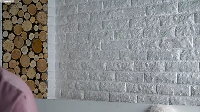 LowOncoming live sex cam