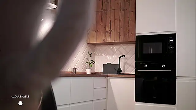 KnittedGoo's cam snapshot