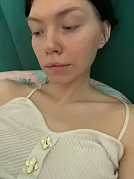 Lisaaa_Alisa live sex cam