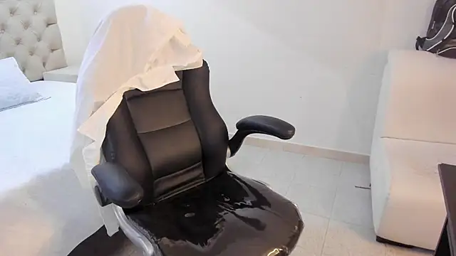 JhoanLeandro live sex cam