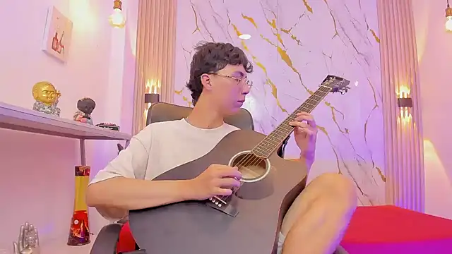 Nikolay_Gregori's cam snapshot