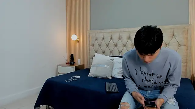 Maxii18_ live sex cam