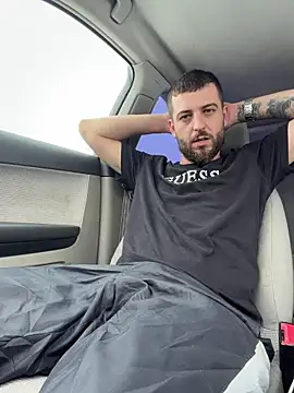 Pablo_Hornyguy95 live sex cam