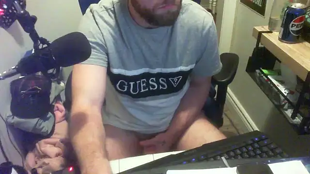 GeneralXMillyX live sex cam