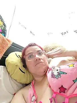 karlythoth@xh's cam snapshot