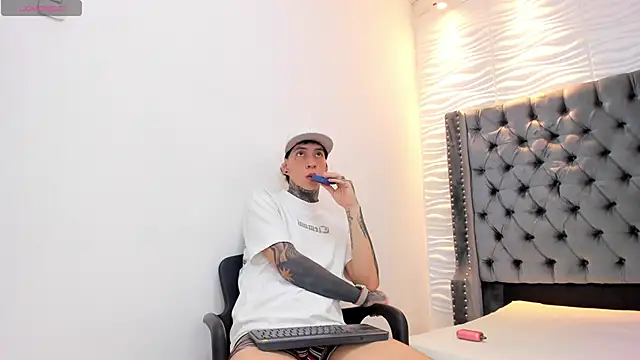 DANTE_ARMSTRONG live sex cam