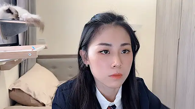 BabyOneDaily's cam snapshot