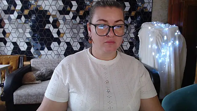 NikaSkylink live sex cam