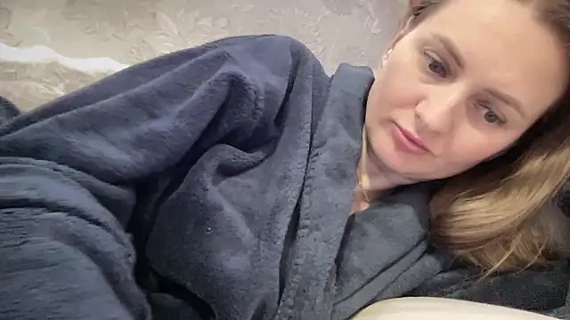 Viola_sweet live sex cam