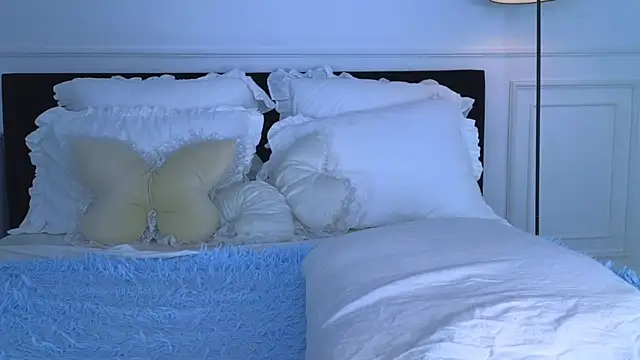 NicoleMarani live sex cam