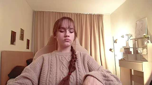 Jamie_Chung's cam snapshot