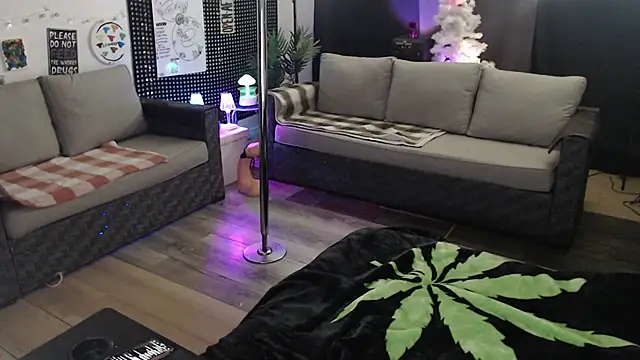 thewildechase live sex cam