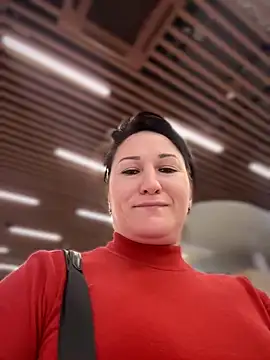 ZhenjaPoledance live sex cam