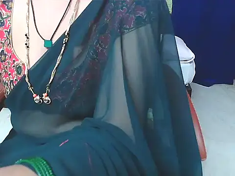 sunitha-3's cam snapshot