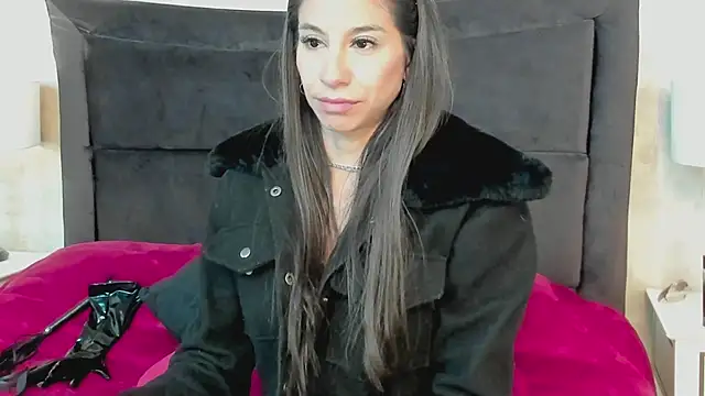 NahomyCarther live sex cam