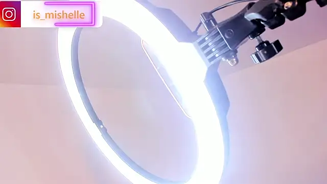 _mishelle's cam snapshot