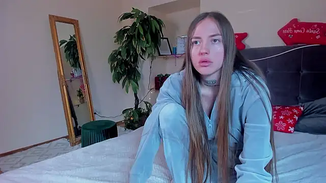 AdrianaCult's cam snapshot