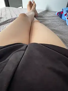 Mikaa_2k's cam snapshot