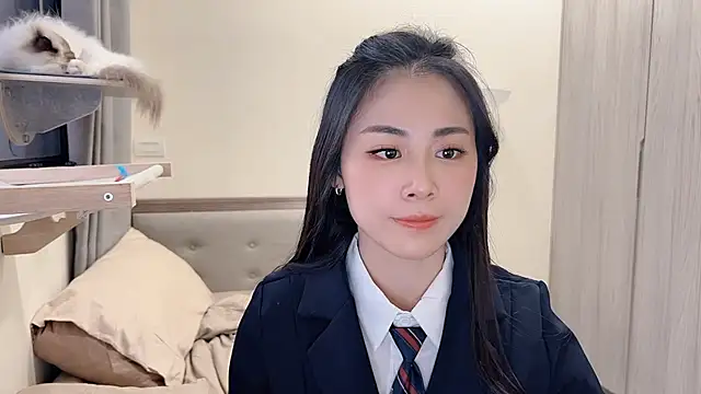 BabyOneDaily's cam snapshot