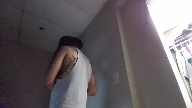 StroknGoon69 live sex cam