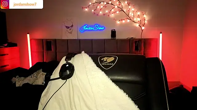 JordanShow live sex cam