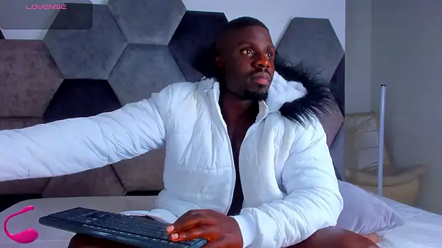 Latrellx7 live sex cam