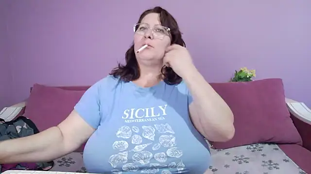 EllaBelles's cam snapshot