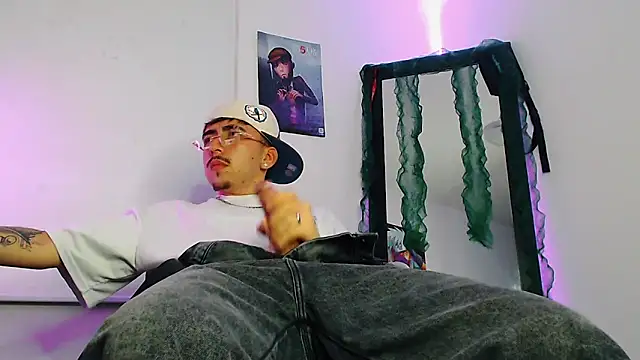 liamty_luxor live sex cam