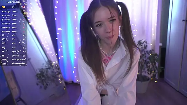 tinyanie live sex cam