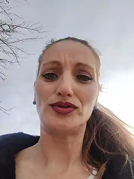 CrazyMaya39 live sex cam