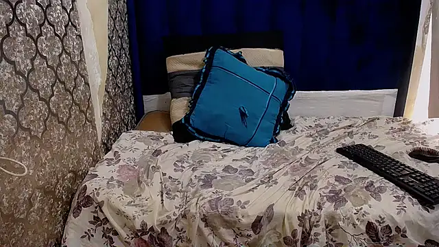 DarkBeauty33's cam snapshot