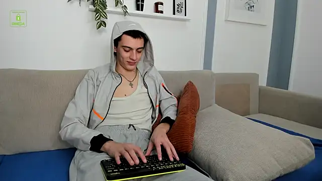 Iann_Martinez's cam snapshot