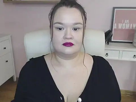 HollyDanceSoul's cam snapshot