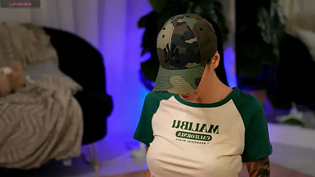 EvaAmanti's cam snapshot