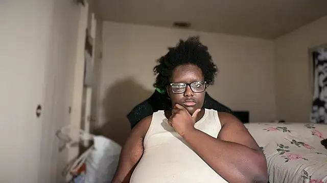 -Yagurlwest live sex cam