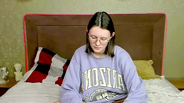 RoxyHerena live sex cam