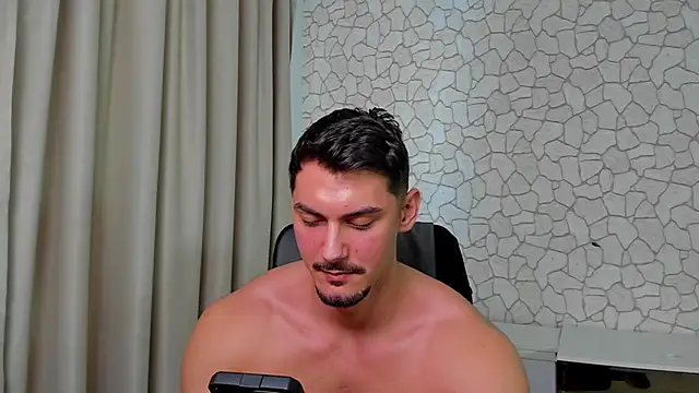 ClintMasters live sex cam