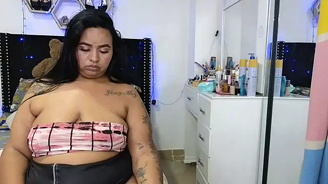 charlotte_077's cam snapshot