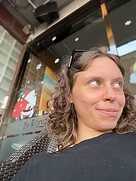 RinaMood's cam snapshot