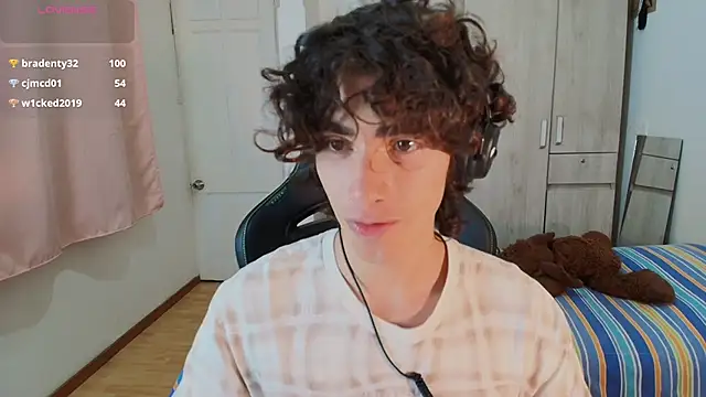 Nude_Boy18 live sex cam