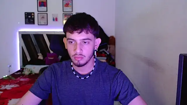 Sebasxxl12 live sex cam